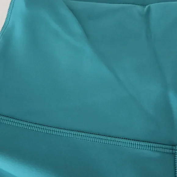 Lululemon Wunder Train Leggings - Picture 2 of 4